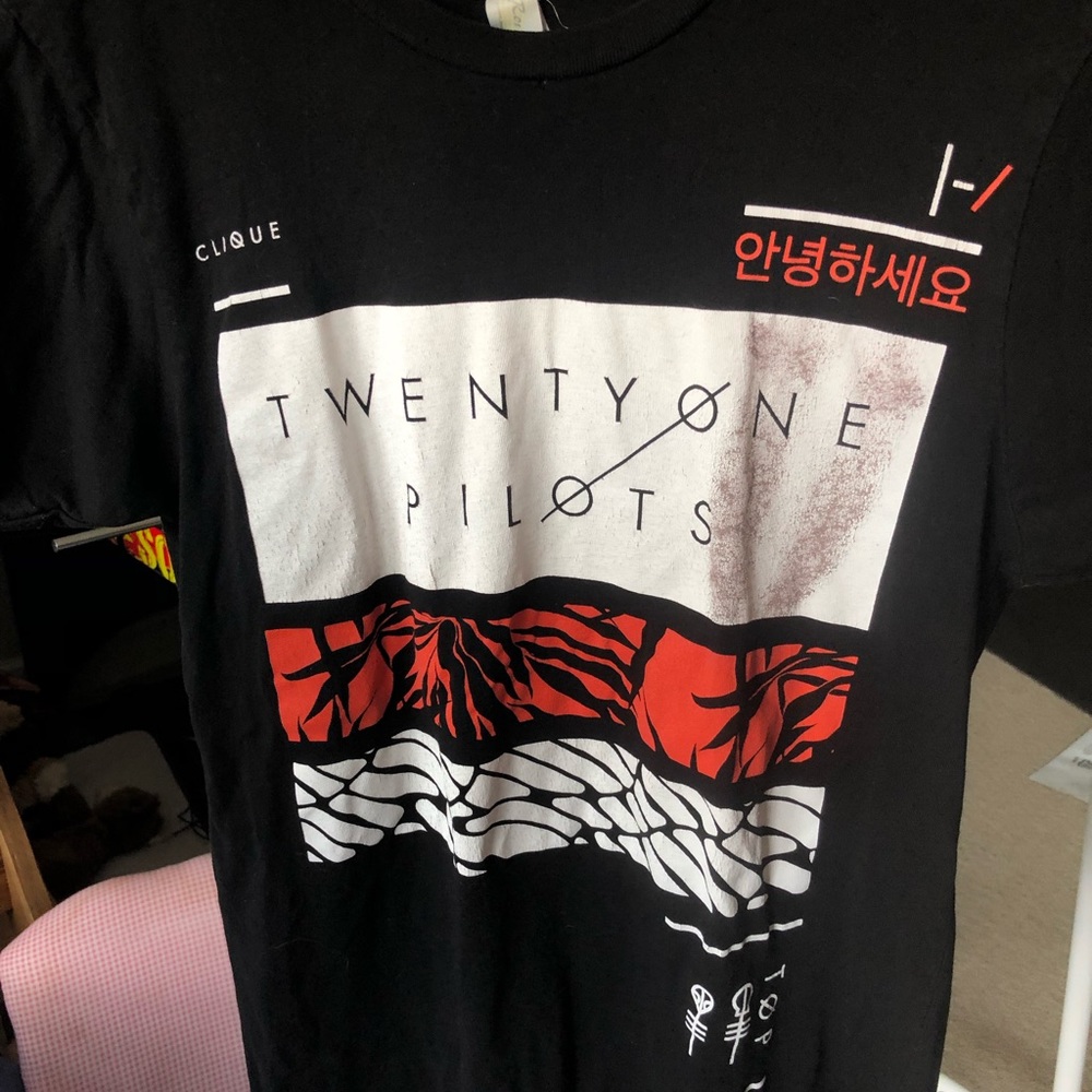 Black Twenty One Pilots T-Shirt